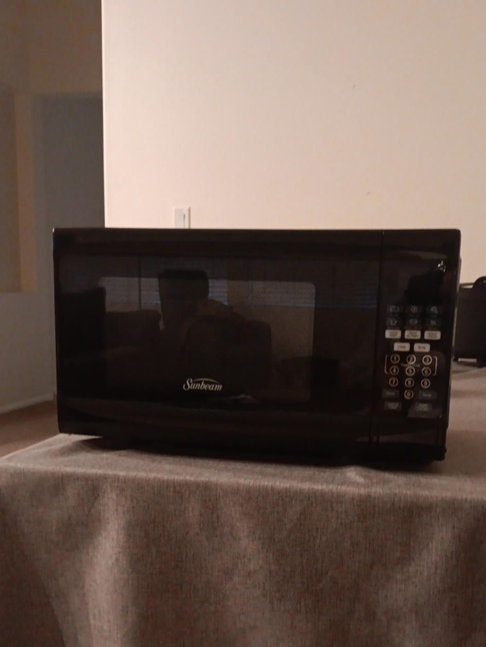 Sunbeam Black Countertop Microwave Oven